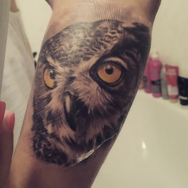 How Long Should I Keep My Tattoo Wrapped: 3 Simple Principles To Follow! 11 Tattoo Wrapped
