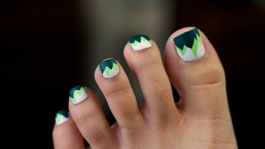 30 Green Pedicure Ideas to Refresh Your Look in 2024 22 Forest Green