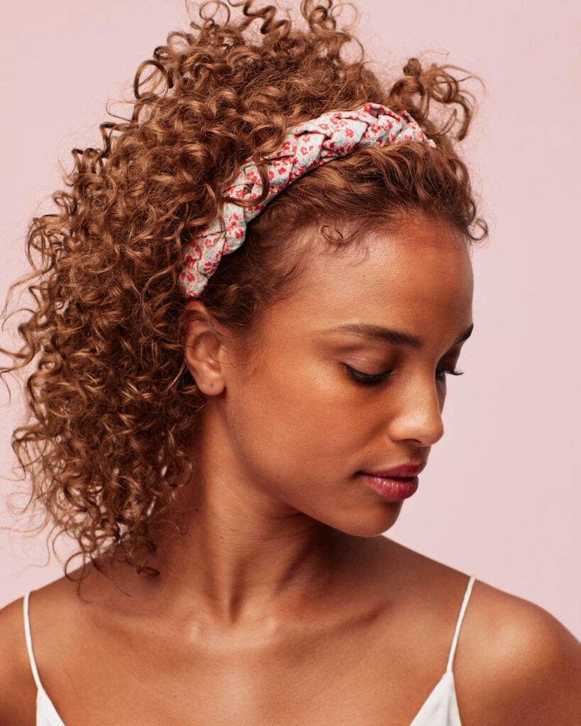 25 Natural Hairstyles Ideas to Embrace Your Authenticity in 2024 25 Headband Elevation