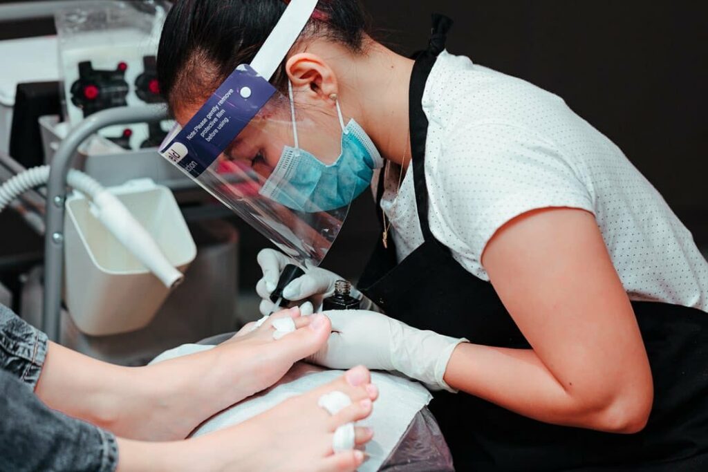 What Is A Shellac Pedicure & How Is It Different To A Normal Pedicure 12 Shellac Pedicure