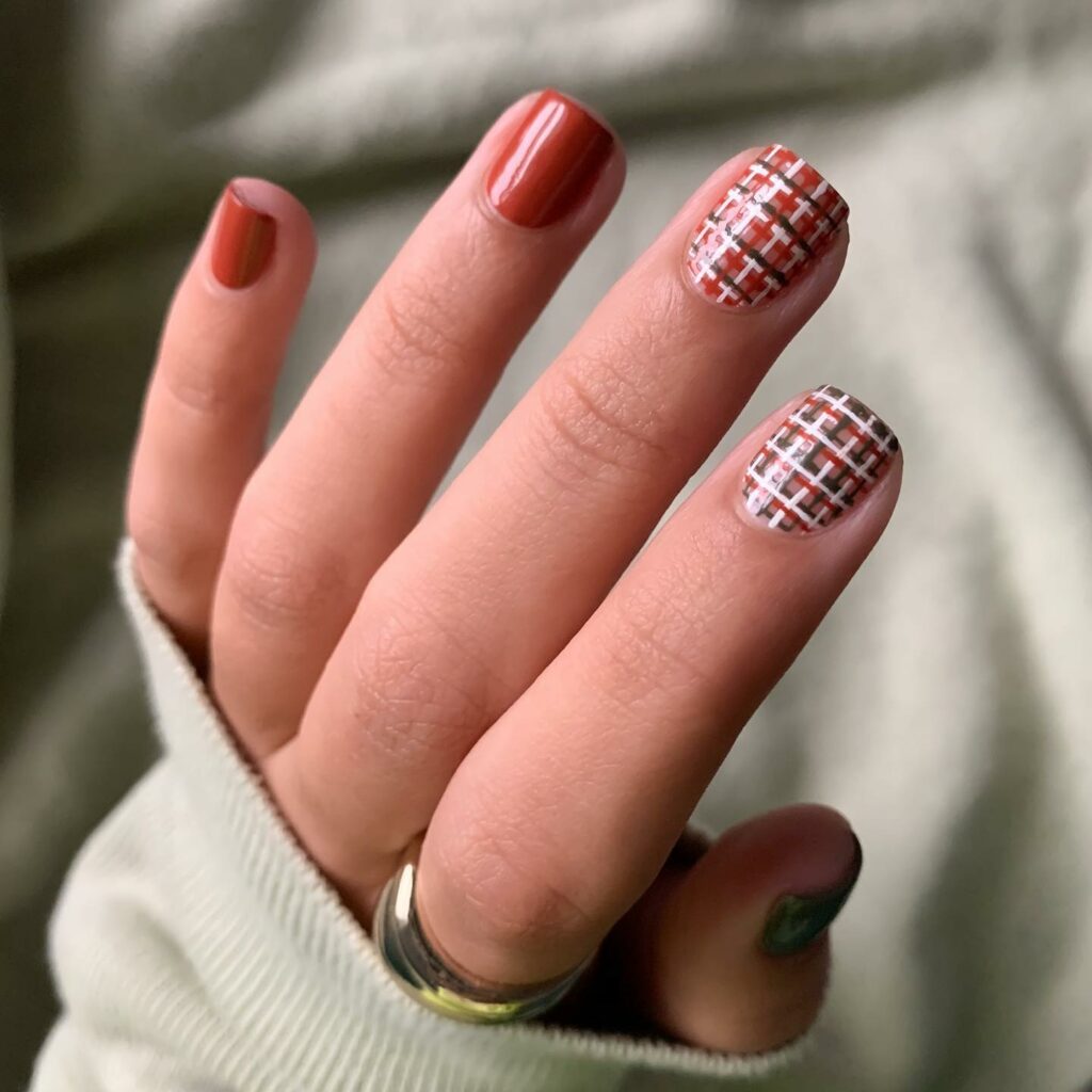 Stay Cozy with 25 Sweater Nail Ideas in 2024 31 Uniform Plaid