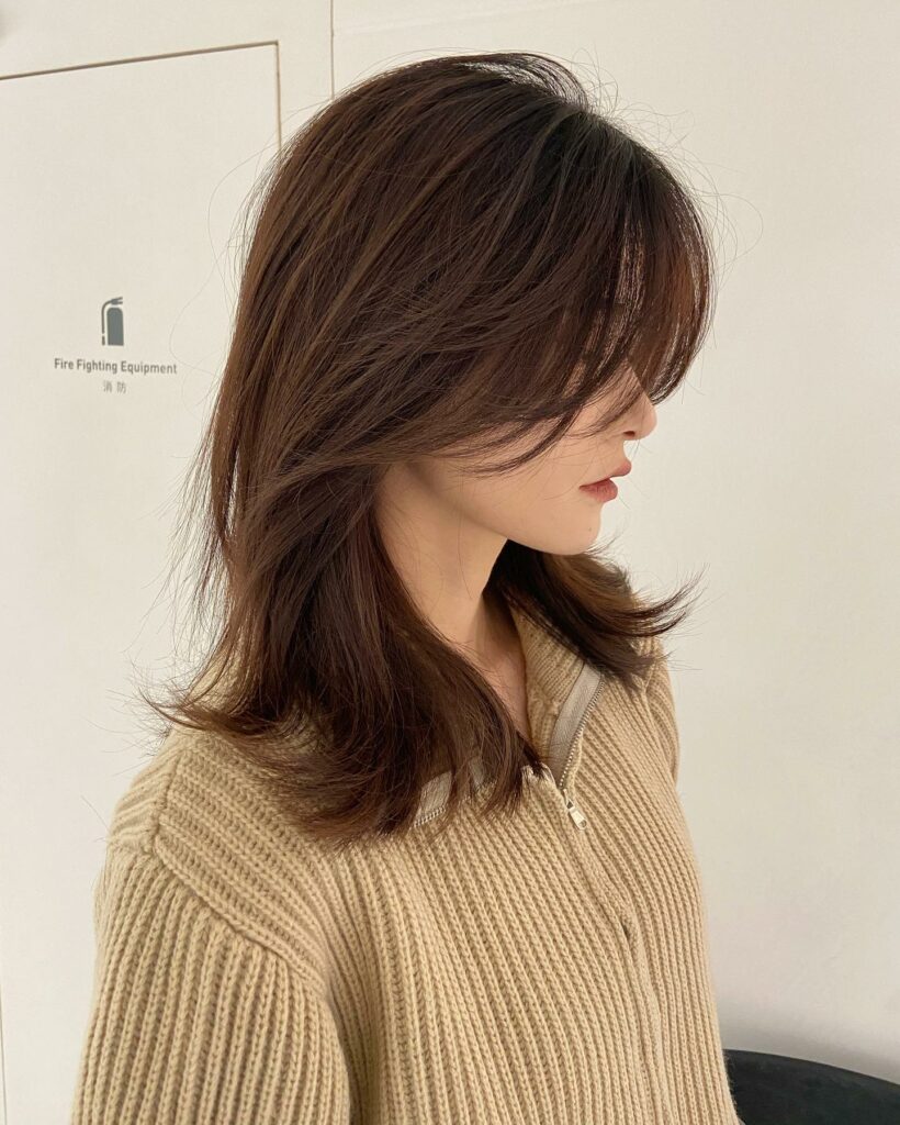 25 Butterfly Haircut Ideas to Elevate Your Style in 2024 20 Shoulder-Length Butterfly Cut