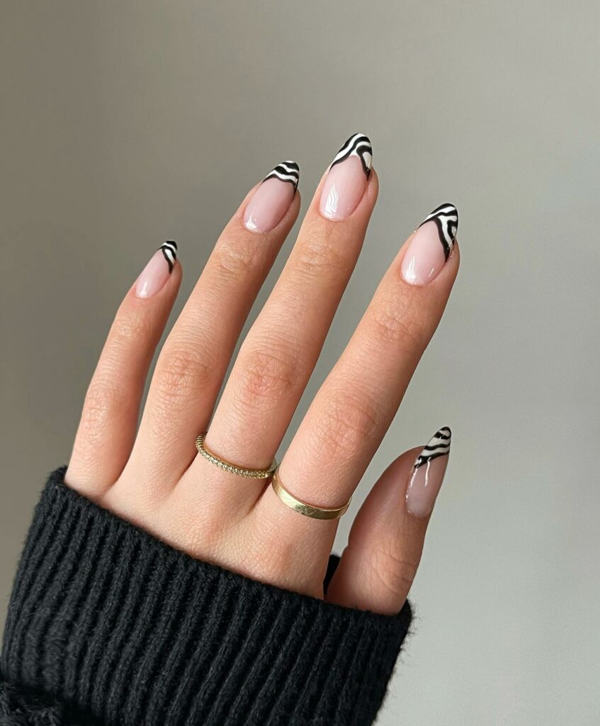 20 LATEST WILD STRIPE NAIL DESIGNS TO TRY IN 2024! 12