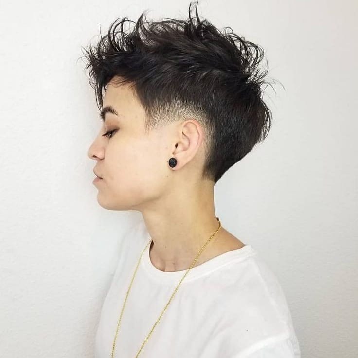 35 Short-Sided Shaved Female Hairstyles to Flaunt Your Boldness in 2024 25 Short Hair Tomboy Personality