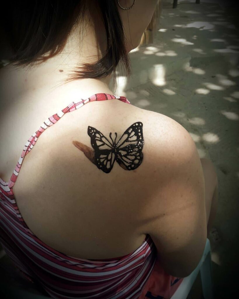 10+ Butterfly Henna tattoo Ideas That Will Blow Your Mind! 19 Back Shoulder Henna Tattoo