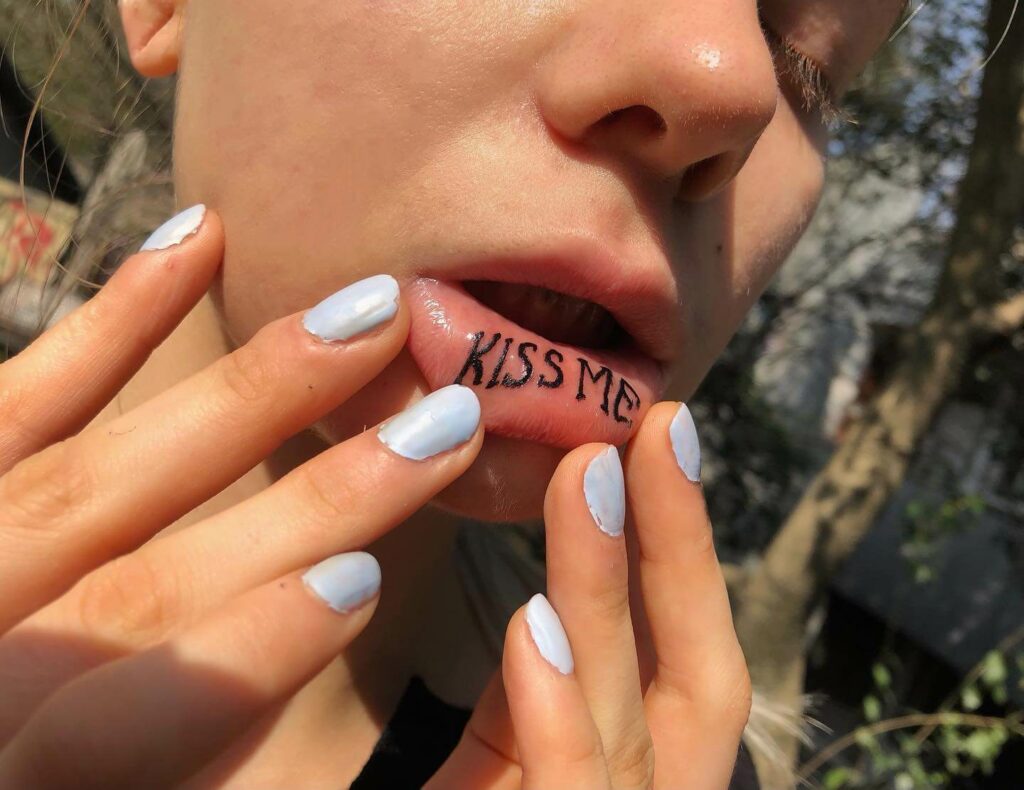 11+ Unique Lips Tattoo Ideas You’ll Have To See To Believe! 19 Exquisite Inner Lip Tattoo Ideas
