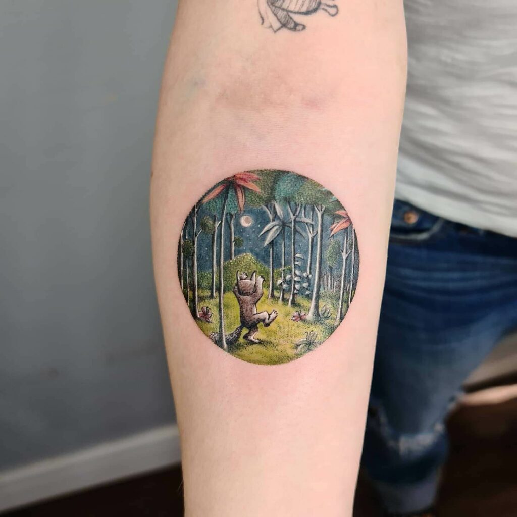 11+ Wildlife Tattoo Sleeve Ideas That Will Blow Your Mind! 10 Wildlife Tattoo