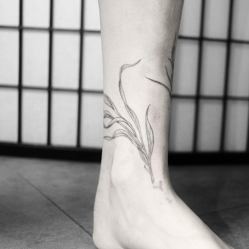 31 Latest Ankle Bracelet Tattoos To Inspire You In 2024! 29 Ankle Bracelet Tattoo
