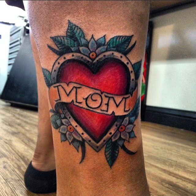 AMERICAN TRADITIONAL TATTOOS - THE ULTIMATE GUIDE FOR 2024 22 Heart Tattoos