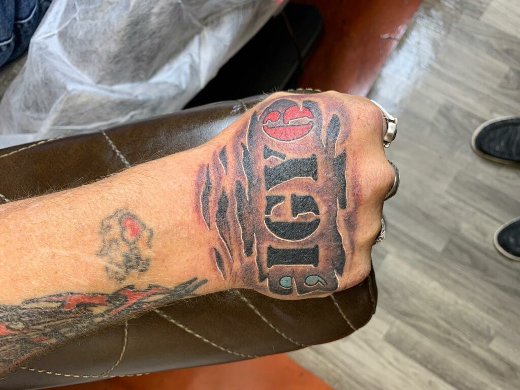 Traditional IGY6 Tattoo: