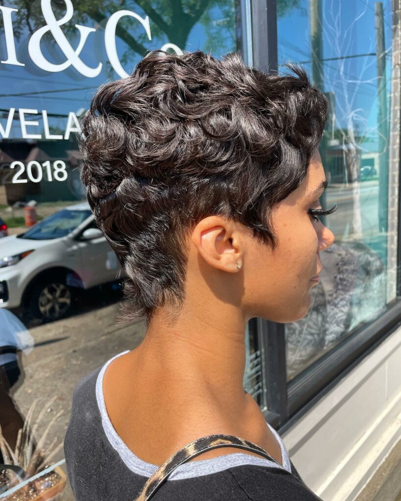 25 Natural Hairstyles Ideas to Embrace Your Authenticity in 2024 13 Edgy Fauxhawk
