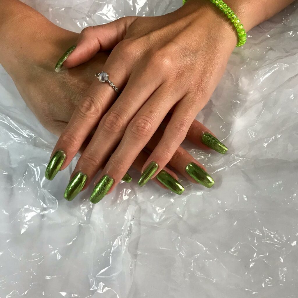 30 Latest Green Chrome Nail Ideas To Try in 2024! 33 Green Chrome Nails With Snake Design