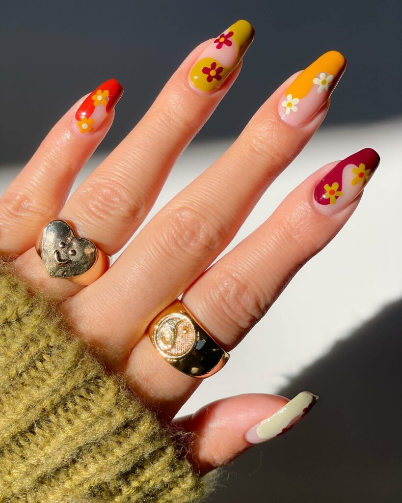 20 BEST 70S NAIL DESIGNS TO TRY IN 2024! 15 Short Coffin 70s Floral Nails