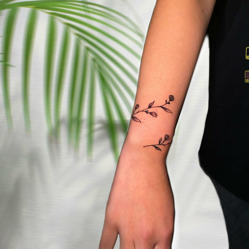20+ AMAZING WRIST TATTOOS + MEANINGS IN 2024 27 Wrist Bracelet Tattoo