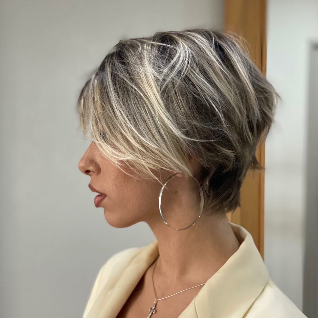 25 Short Layered Haircut Ideas to Revamp Your Look in 2024 28 Choppy Pixie