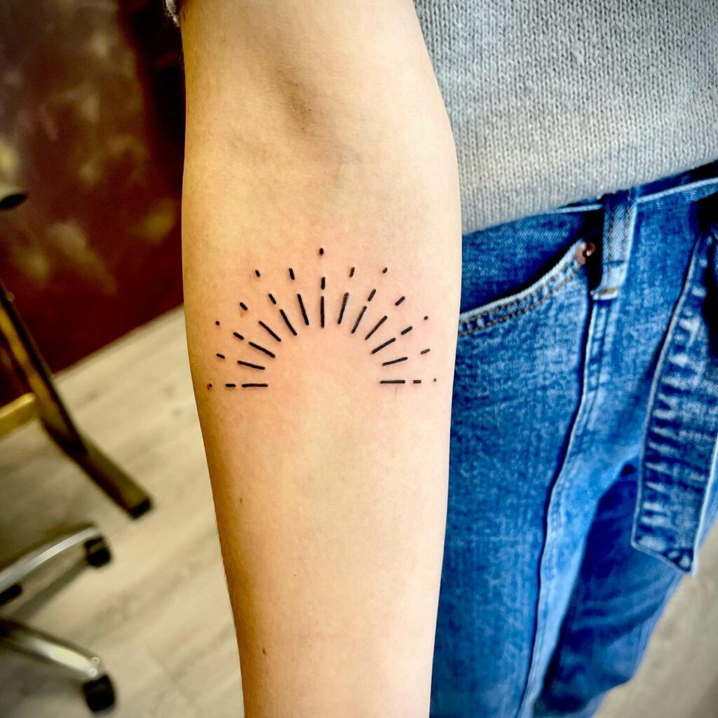 11+ Sun Rays Tattoo Drawing Ideas That Will Blow Your Mind! 19 Cute Sun Tattoo
