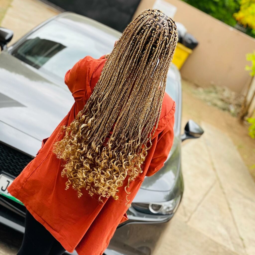 35 Micro Braids Ideas to Elevate Your Hairstyle in 2024 18 Blonde Knotless Micro Braids