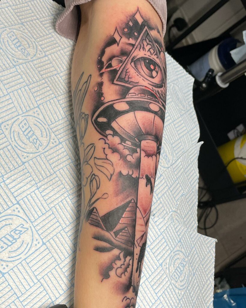 Amazing Pyramid Tattoo Designs + Their Meanings - Updated For 2024 11 Pyramid Tattoos