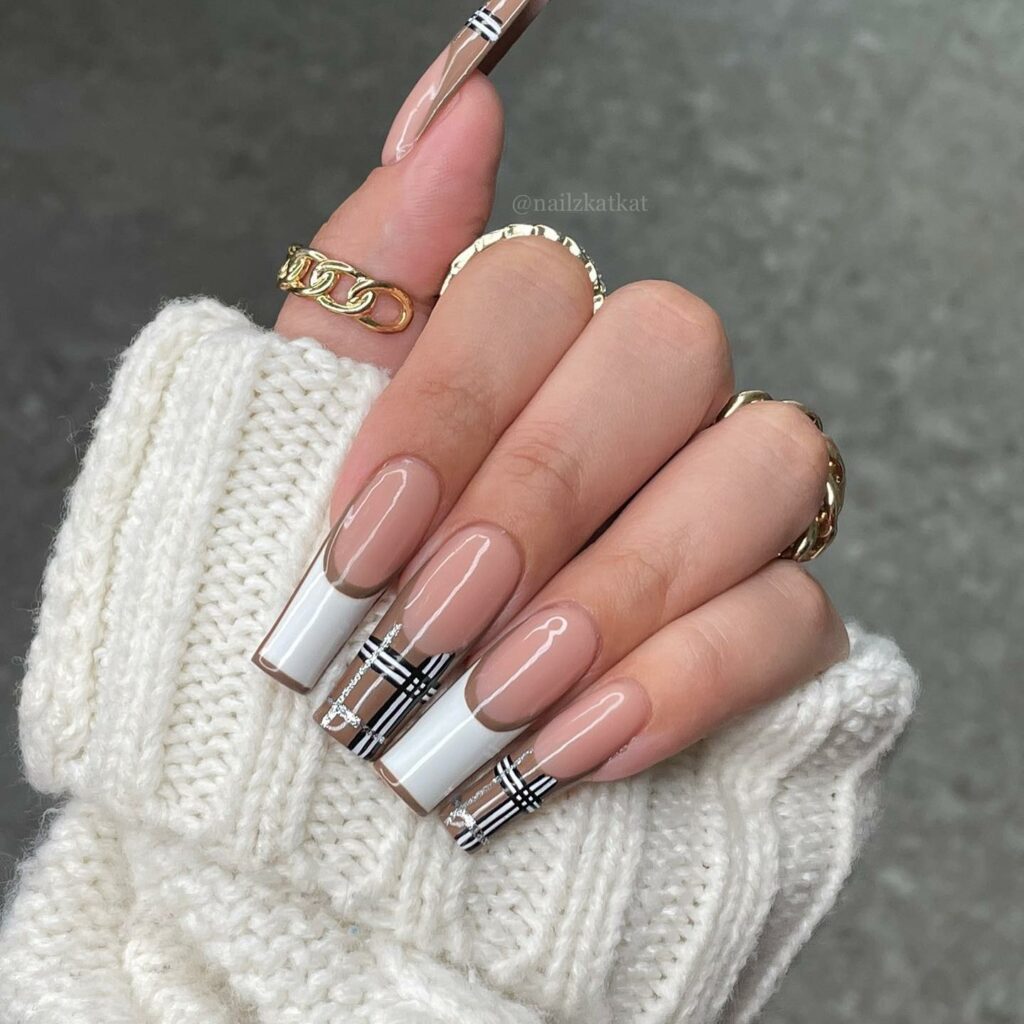 29 LATEST PLAID NAIL DESIGNS TO TRY IN 2024! 29 Long Teddy Plaid Nails