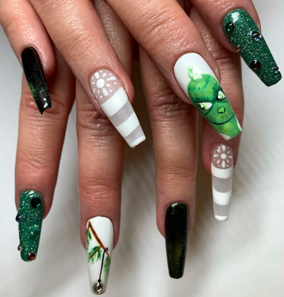 Embrace the Holiday Spirit in 2024 31 Coffin-Shaped Grinch Nails