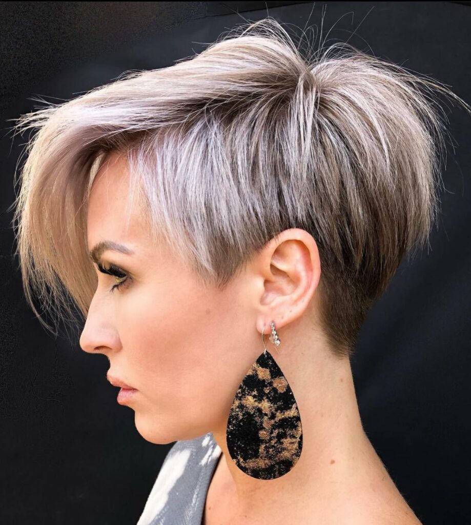 35 Short-Sided Shaved Female Hairstyles to Flaunt Your Boldness in 2024 23 Razored Pixie Bob