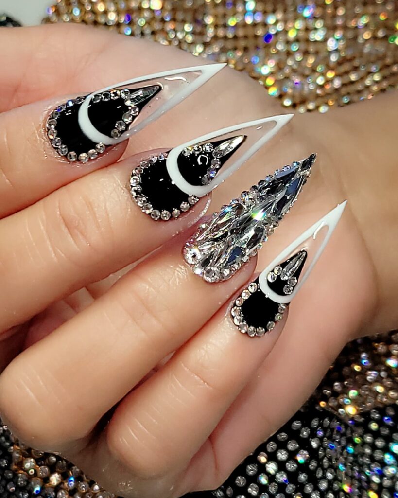 20 Latest Black Christmas Nails Ideas To Inspire You In 2024! 32 Bling It On Stilettos With Rhinestones