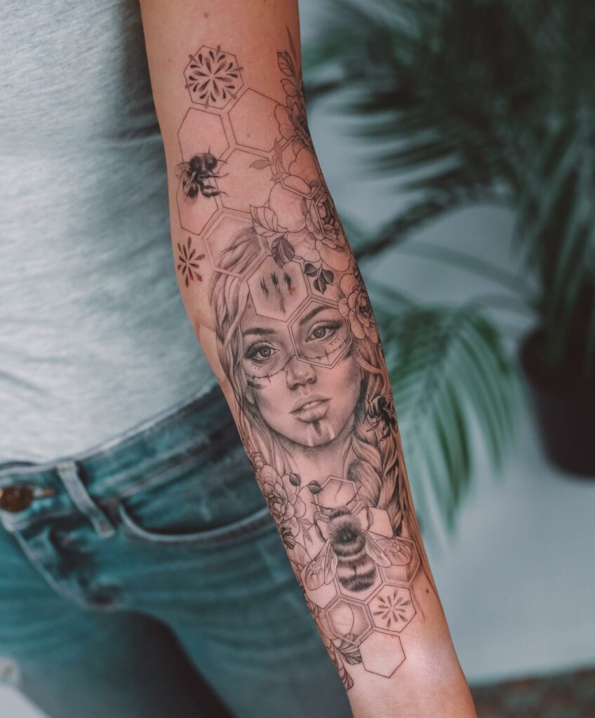 11+ Bee And Honeycomb Tattoo Ideas That Will Blow Your Mind! 20 Bee, Women, And Honeycomb Tattoo