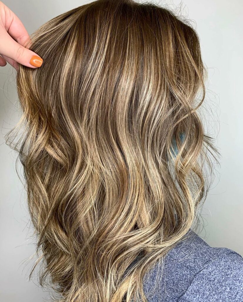44 Trendy Blonde Highlights On Brown Hair Ideas to Try in 2024 47 Light Brown with Honey Highlights