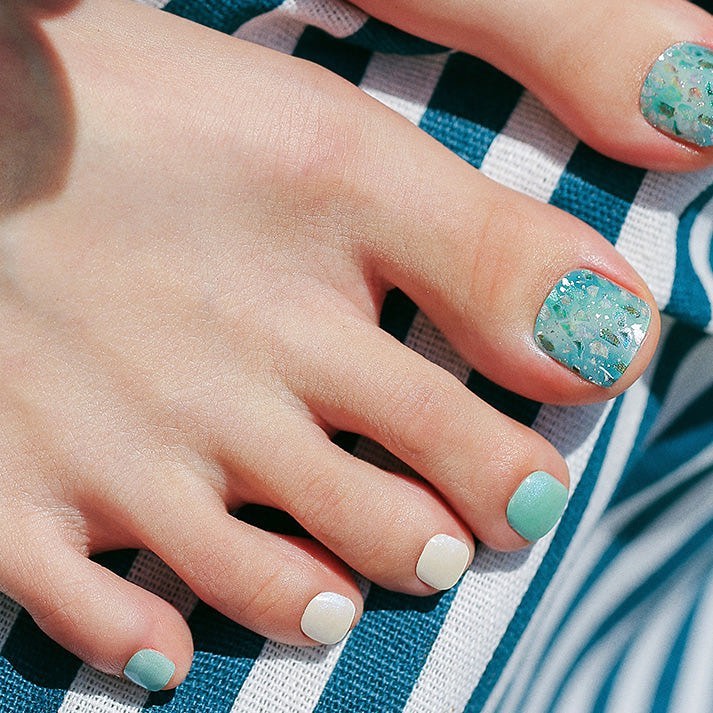 30 Ombre Pedicure Ideas to Experiment with in 2024 39 Ombre Nails with Watercolor Effect