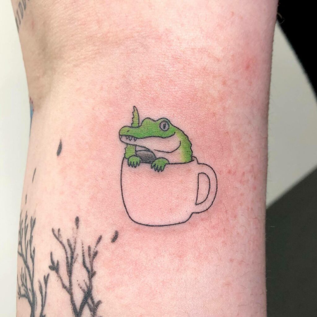11+ Wildlife Tattoo Sleeve Ideas That Will Blow Your Mind! 11 Simple Wildlife Sleeve Tattoo