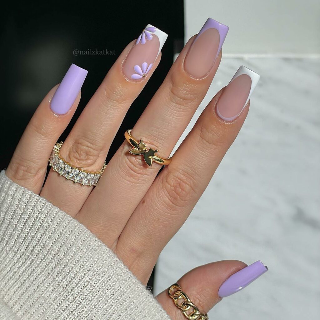 35 Latest Medium Square Nail Ideas To Try In 2024! 13 Purple And White Medium Square Nails With Daisies