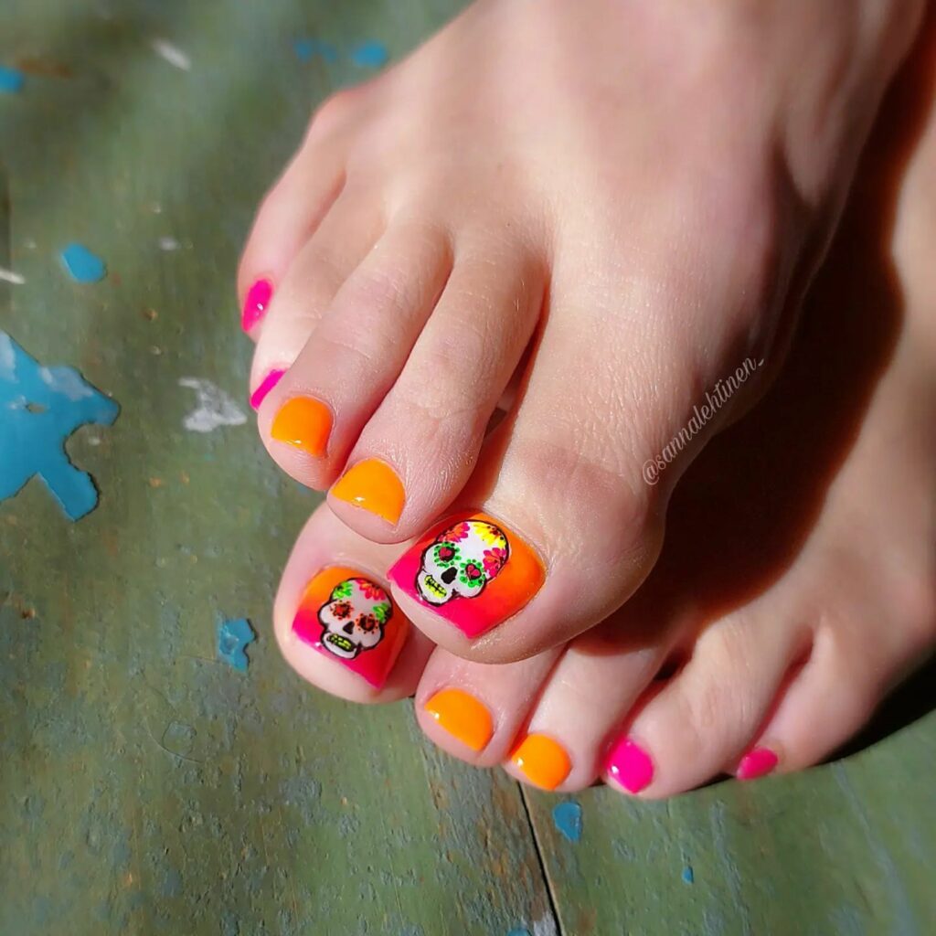 30 Spooky Halloween Pedicure Ideas to Try in 2024 25 Sugar Skull Fiesta