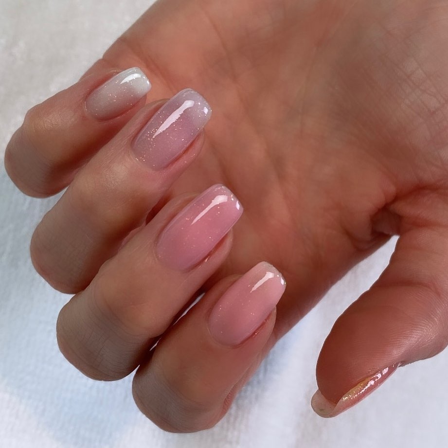 26 Latest Ombre Nail Ideas To Try In 2024! 34 Subtle Glitter Ombré Nails