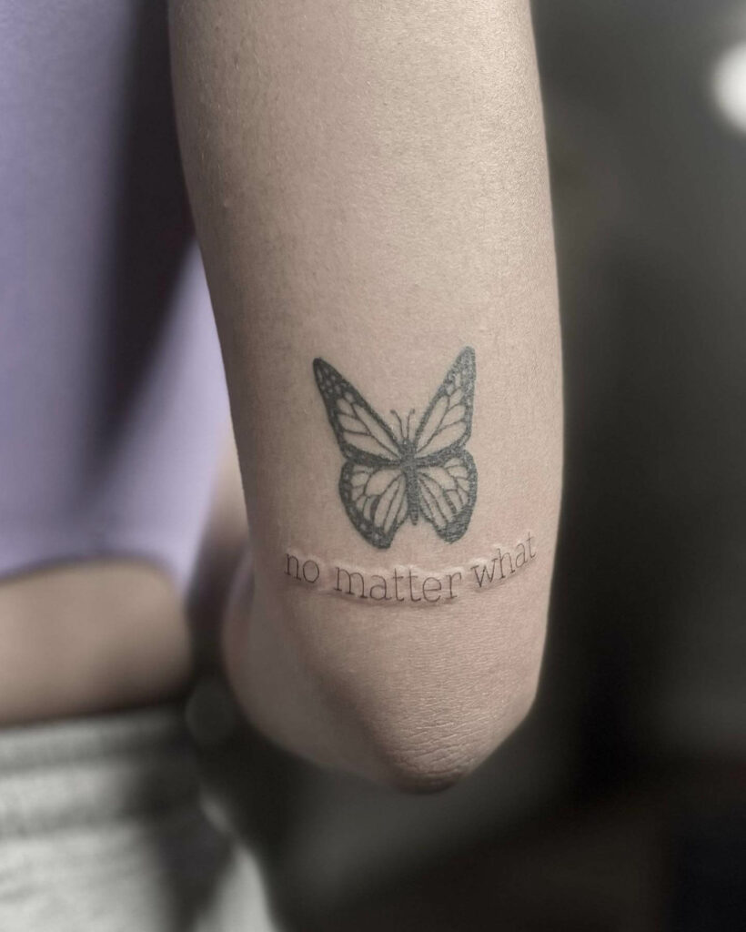 11+ Miami Tattoo Ideas That Will Blow Your Mind! 13 Rosa Negra Tattoo