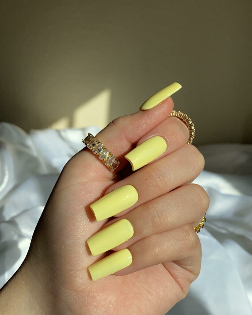 35 Latest Medium Square Nail Ideas To Try In 2024! 27 Yellow Medium Square Nails