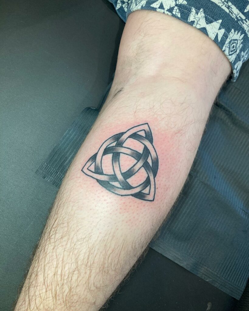 20+ Amazing CELTIC TATTOOS + All Their Meanings! 20 The Triquetra Knot