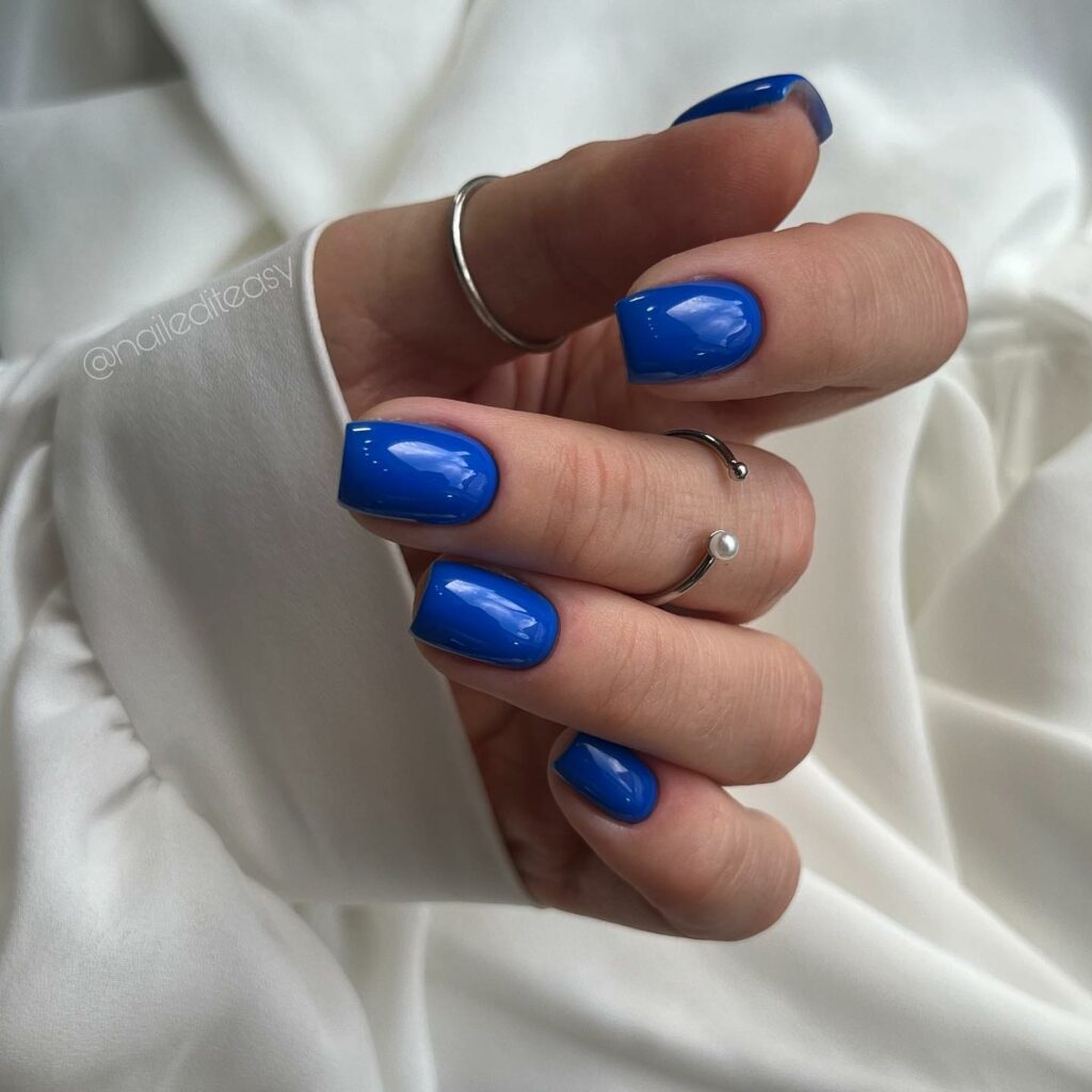 20 Latest Short Blue Nail Designs To Try In 2024! 10 Blue Short Square Nails
