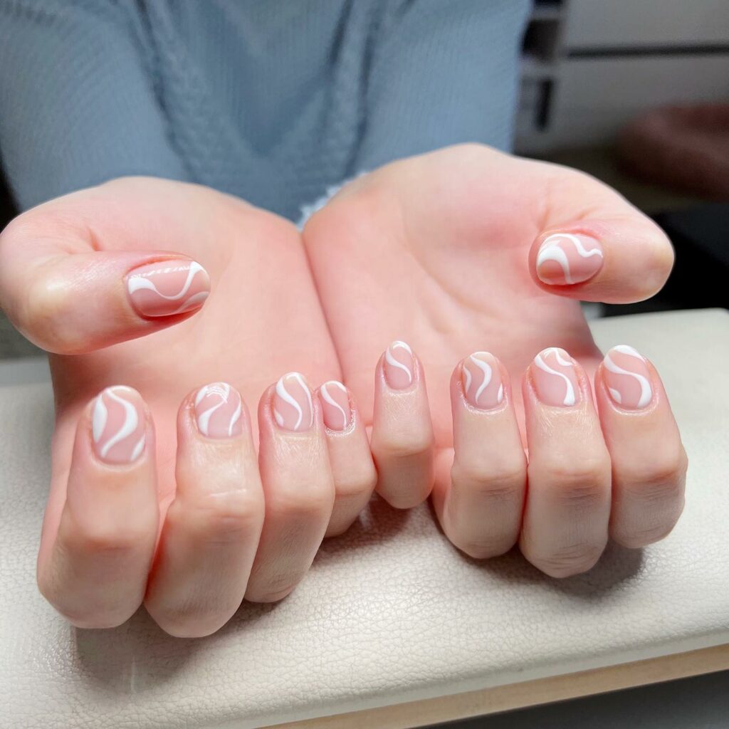 25 Latest White Swirl Nail Ideas In 2024! 32 White Swirl Small Nails