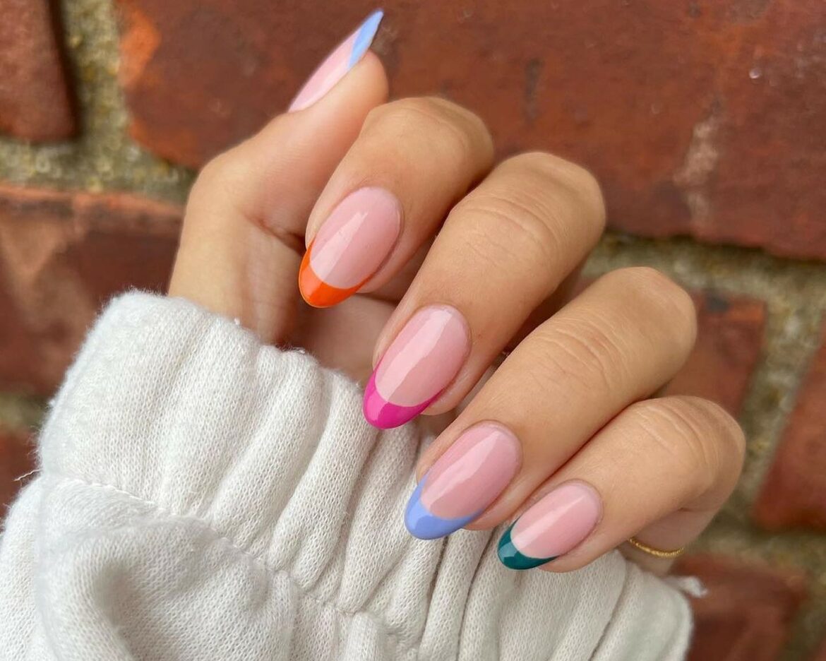 22 Latest Colorful French Tip Nail Ideas To Try In 2024! 10