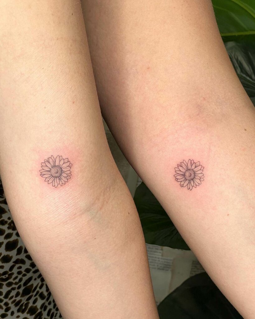 11+ Micro Tattoo Ideas That Will Blow Your Mind! 15 Floral Micro Tattoo