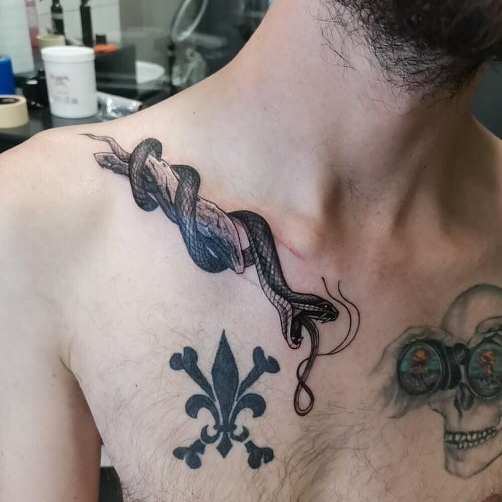 11+ Snake Collarbone Tattoo Ideas That Will Blow Your Mind! 14 Snake Tattoo On Collarbone