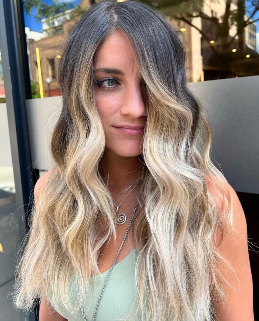 24 Stylish E-Girl Hair Ideas to Experiment with in 2024 12 High Contrast Colored Hair