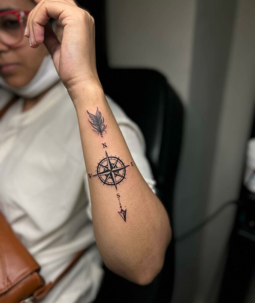 10 AMAZING COMPASS TATTOO DESIGNS TO INSPIRE YOU IN 2024! 21 ARROW COMPASS TATTOO