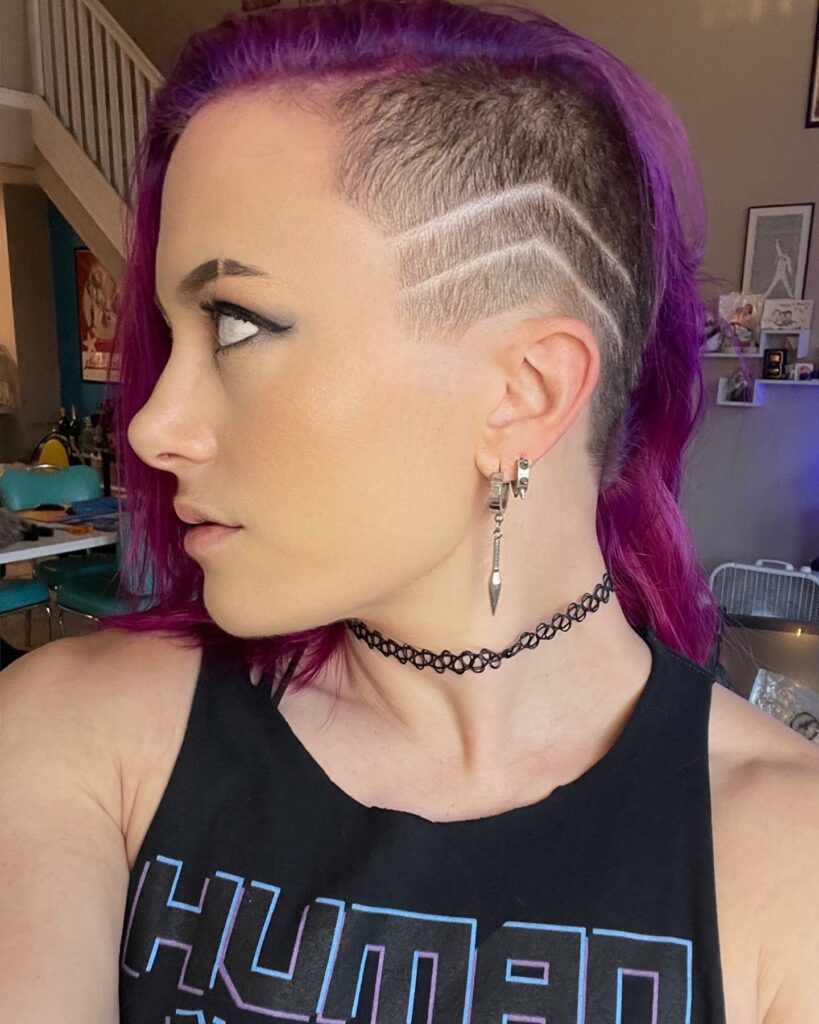 35 Short-Sided Shaved Female Hairstyles to Flaunt Your Boldness in 2024 26 Get Cheeky With A Side Shave