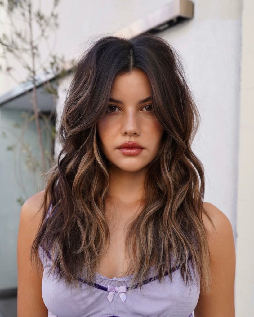 25 Long Layers With Curtain Bangs Hair Ideas to Try in 2024 12 Long Wavy Hair with Curtain Bangs