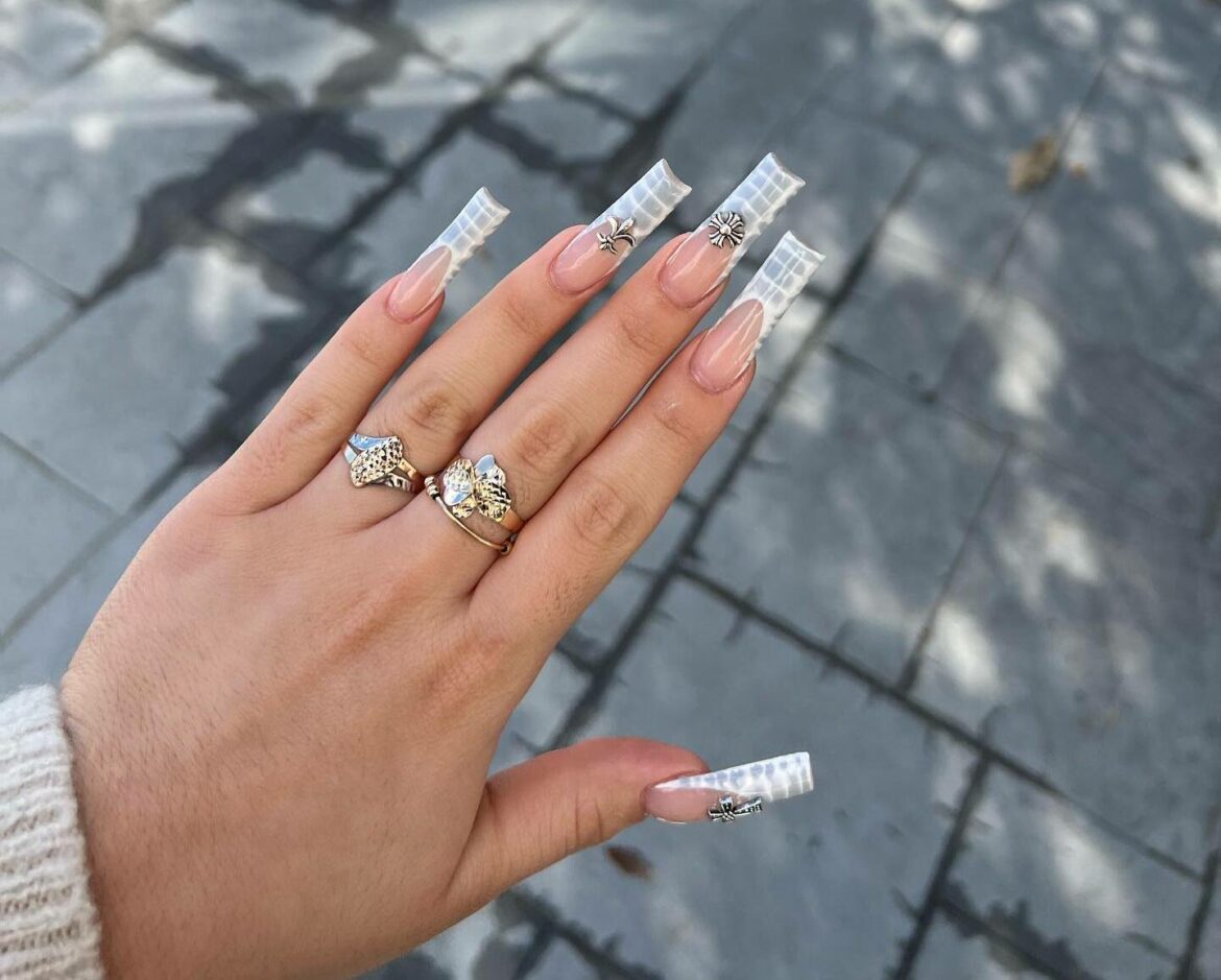 20 Latest Croc Nail Ideas To Try In 2024! 16