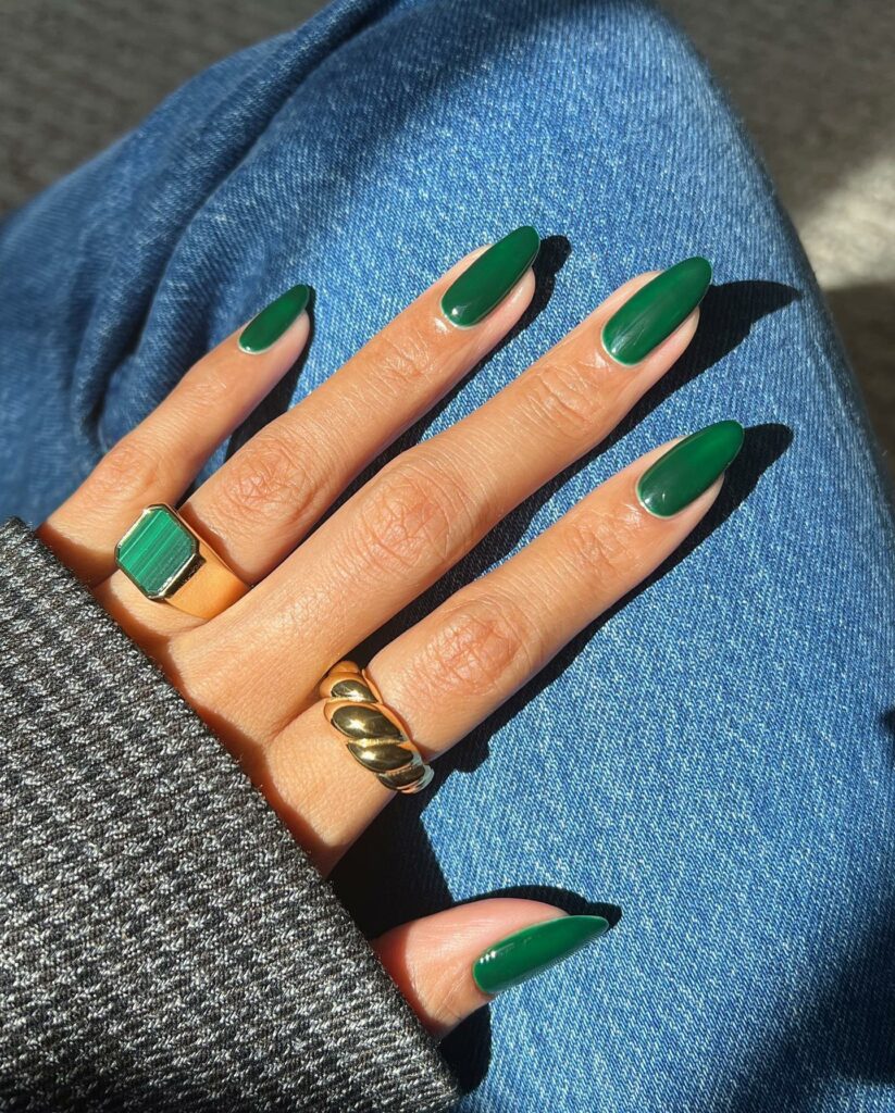 35 Latest St Patrick's Day Nail Designs To Try In 2024! 18 Simple And Solid