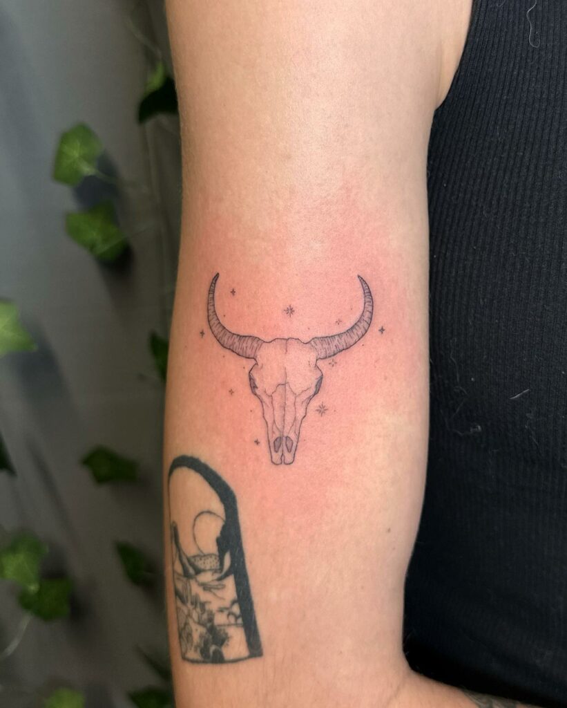 AMAZING ANIMAL SKULL TATTOO IDEAS AND THEIR MEANINGS IN 2024 14 Cat Skull Tattoo