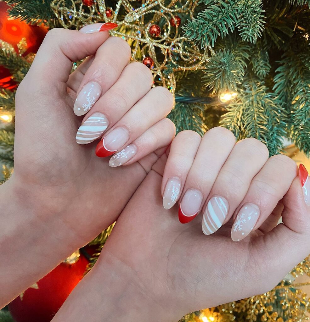 Admire 25 White Almond Nail Designs of 2024 25 White Christmas Almond Nails