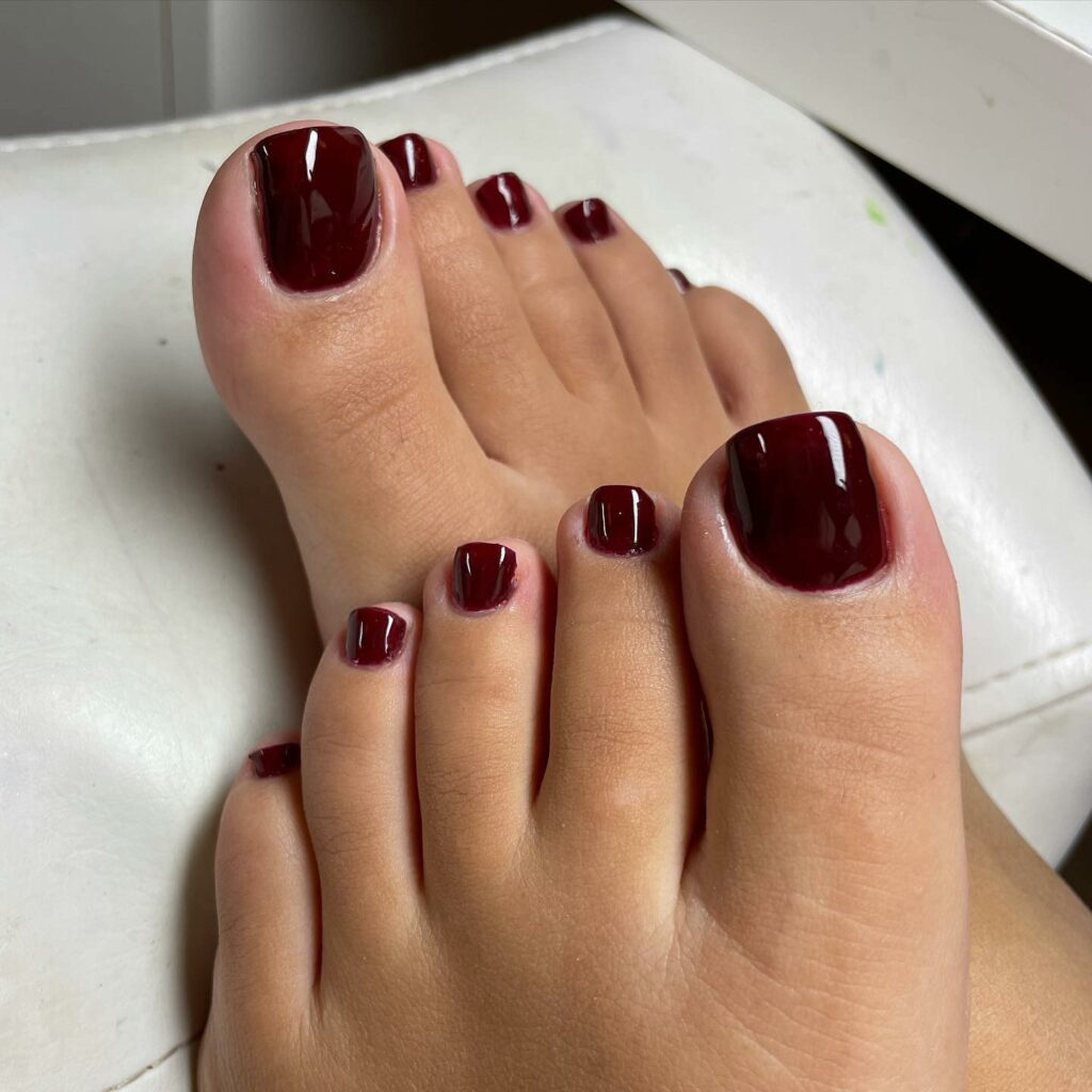 20 Latest Brown Pedicure Designs To Try In 2024! 27 Brown Red Pedicure